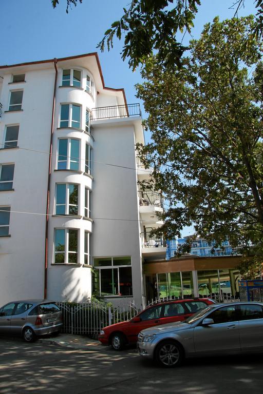 Hotel Lotos Kiten  Bagian luar foto